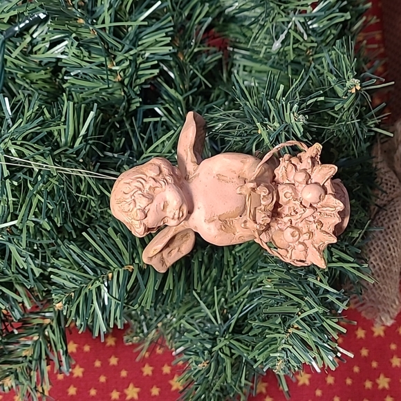 Vintage Fontanini Angel Carrying Basket Ornament - Picture 2 of 7